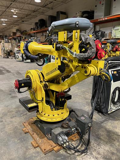 Used FANUC M900iA/260L, CLEANED AND TESED, ONLY 1,453 HOURS
