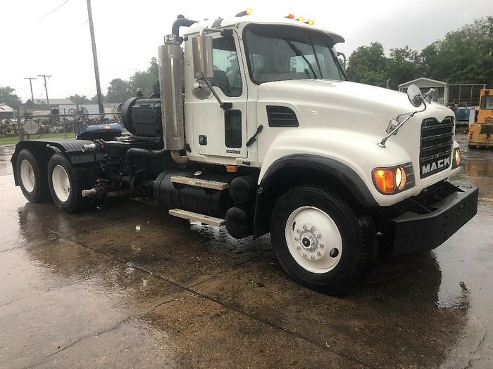 Used 2007 Mack CV713