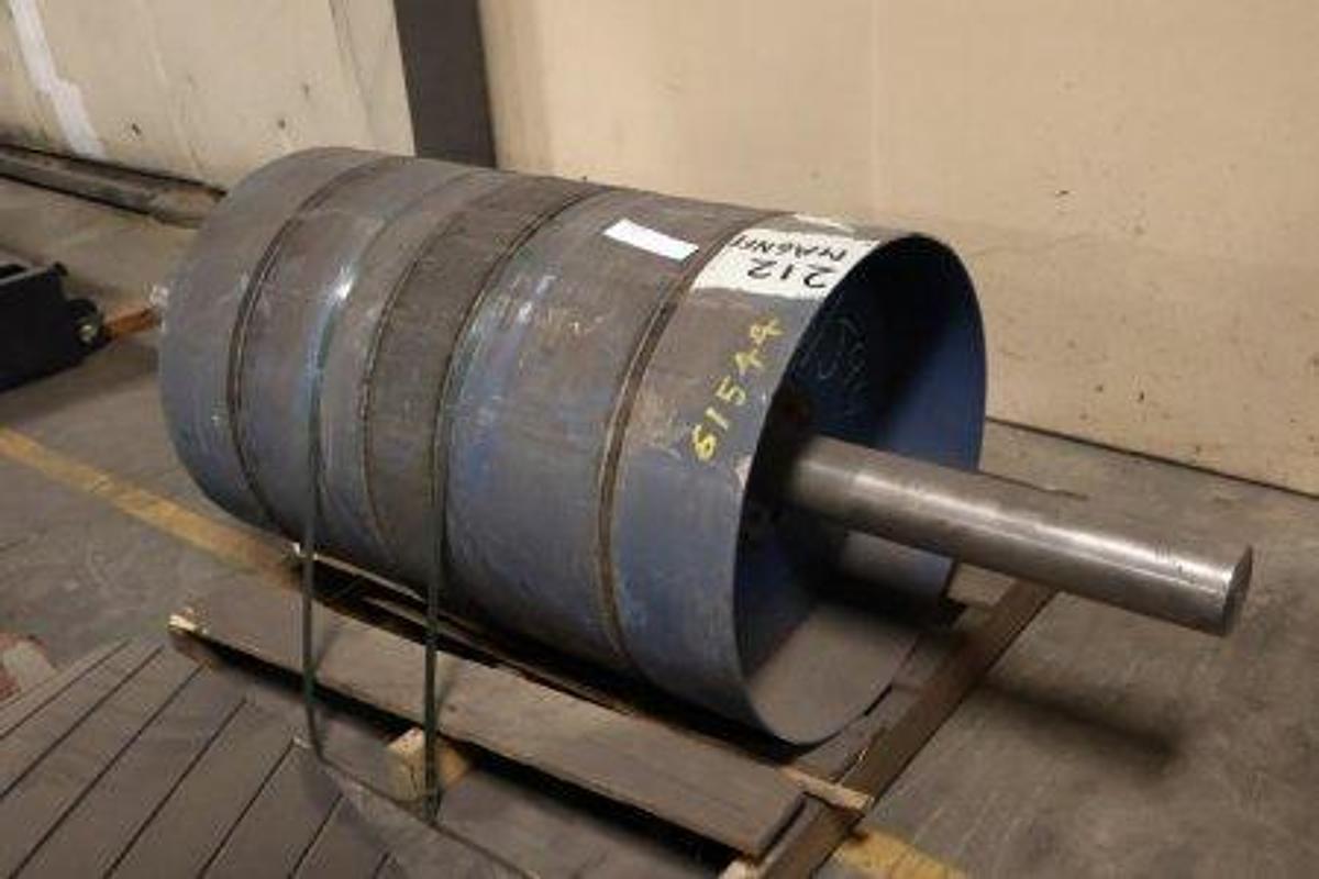 Used Magnetic pulley. 25" diameter x 38 1/2" face width. Features a steel shaft NEW