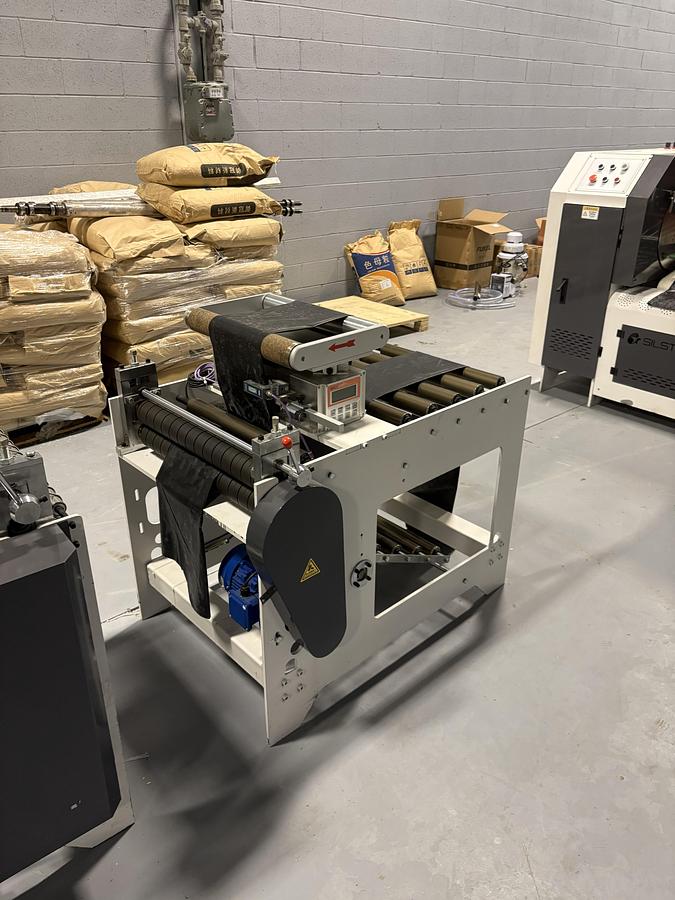 Used Silstar GBDR-1000 Interleaf S-Type Garbage Bag Making Machine – NEW