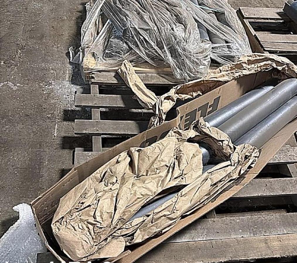 Used Heavy-Duty Steel Conveyor Rollers and Idlers 27 inch