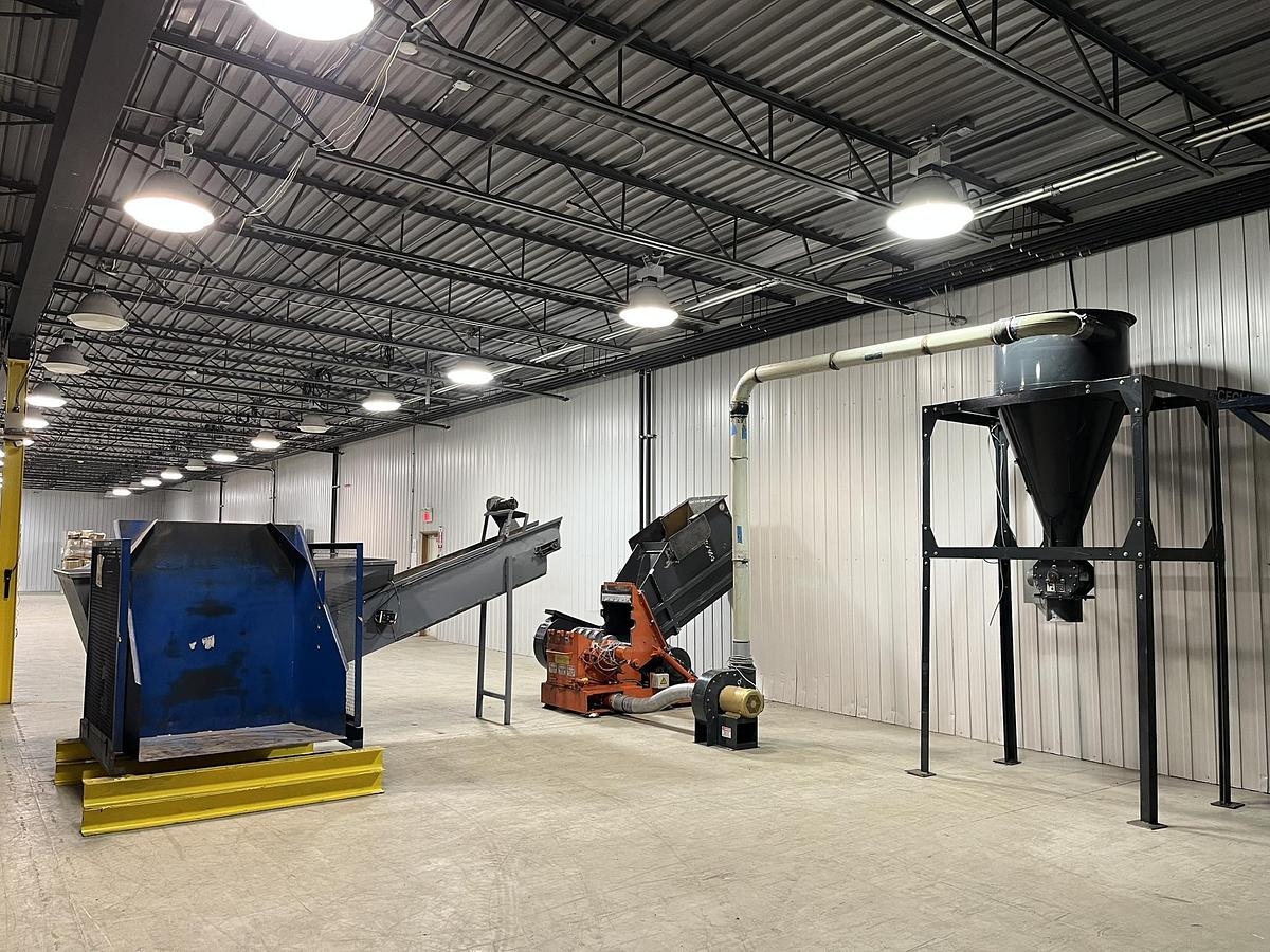 Used Complete WEIMA granulation line of 75 HP, including conveyor, tilter, blower and cyclone.