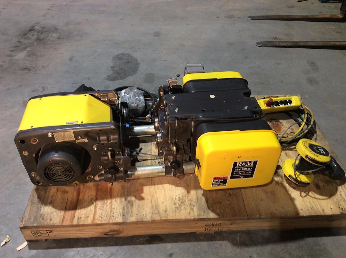 D'occasion Electric steel wire rope hoist with motorized trolley