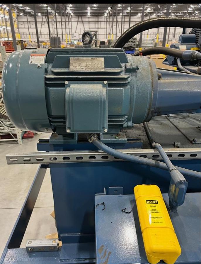 D'occasion Balemaster AT-1-52A Horizontal Auto-Tie Baler