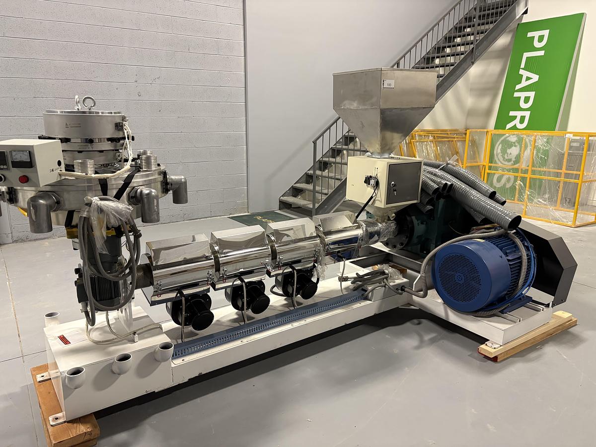 Used GBDR-1000 Interleaf S Type Garbage Bag Making Machine