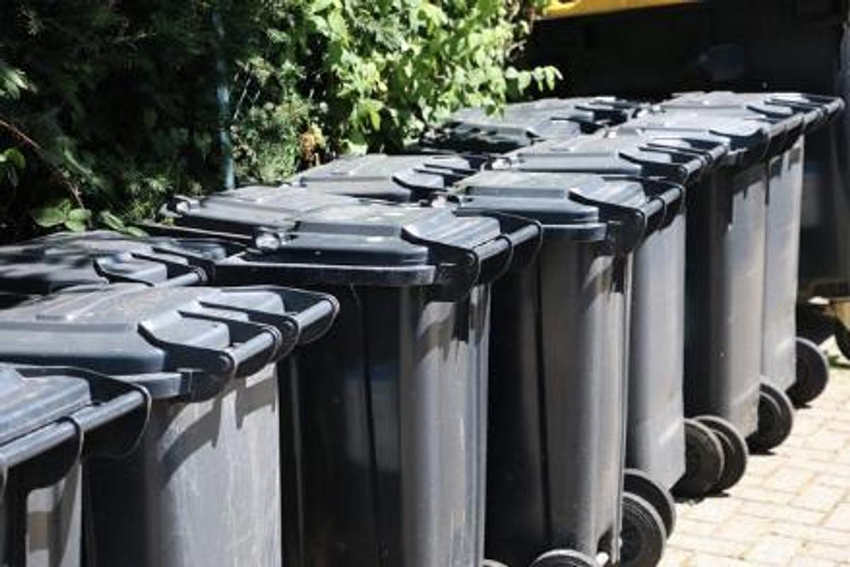 Used #0053 Rolling bin