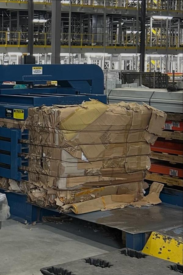 D'occasion Balemaster AT-1-52A Horizontal Auto-Tie Baler