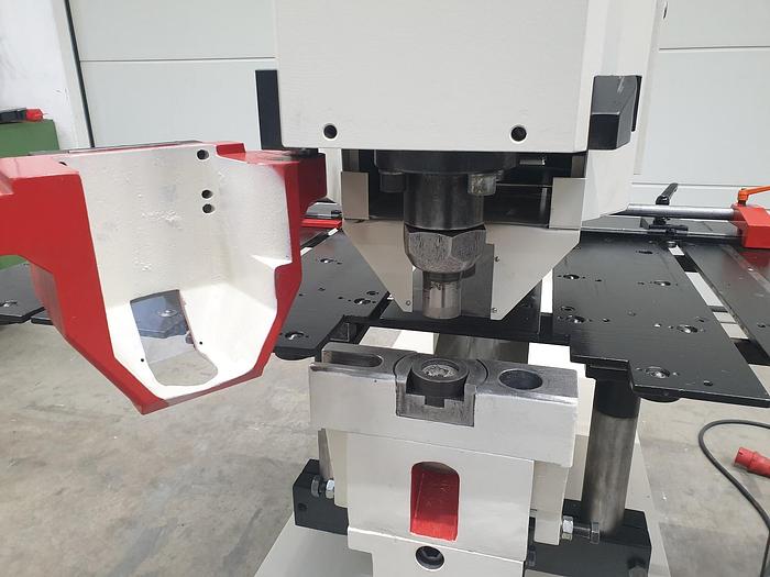 Gebraucht Lochstanze Mubea HP 1000