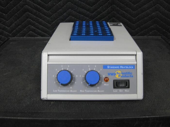 Used VWR Scientific 13259-032 Standard Heatblock II, Blocks Included