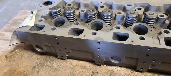 Used INTERNATIONAL DT 466E