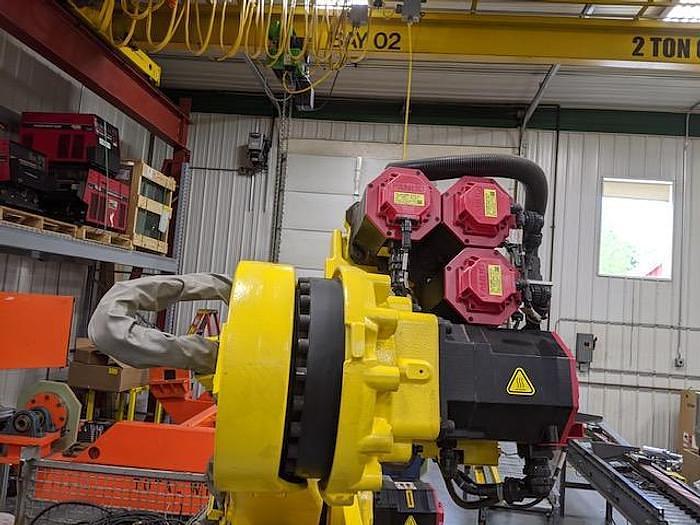 Used 2 FANUC R2000iC/125L 6 AXIS CNC ROBOT WITH R30iB CONTROLLER, 125KG X 3,100 MM H REACH