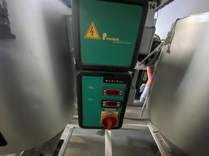 Used 2000 Piovan DS406 Desiccant Dryer System