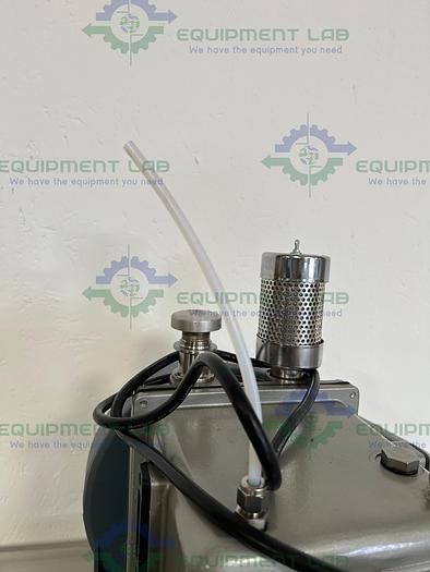 Used Welch  1402N Chemstar Rugged Belt  Vacuum Pump w/ Motor Division C63CXGZP Motor