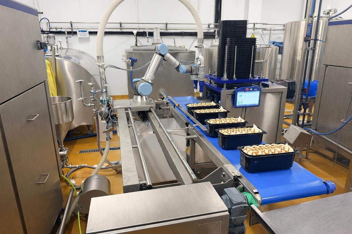 Fincher Cobot Filler 2000