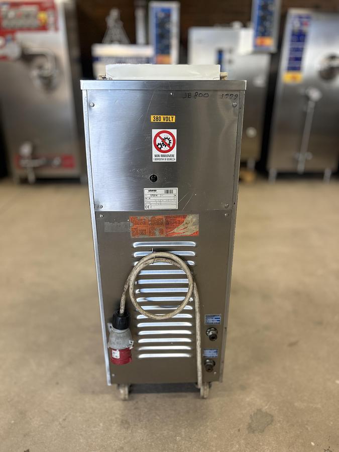 Used Cattabriga PSK 65 batch pasteuriser 