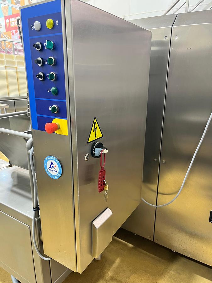 Used Tetra Pak Hoyer FF 2000 C Ingredient Doser