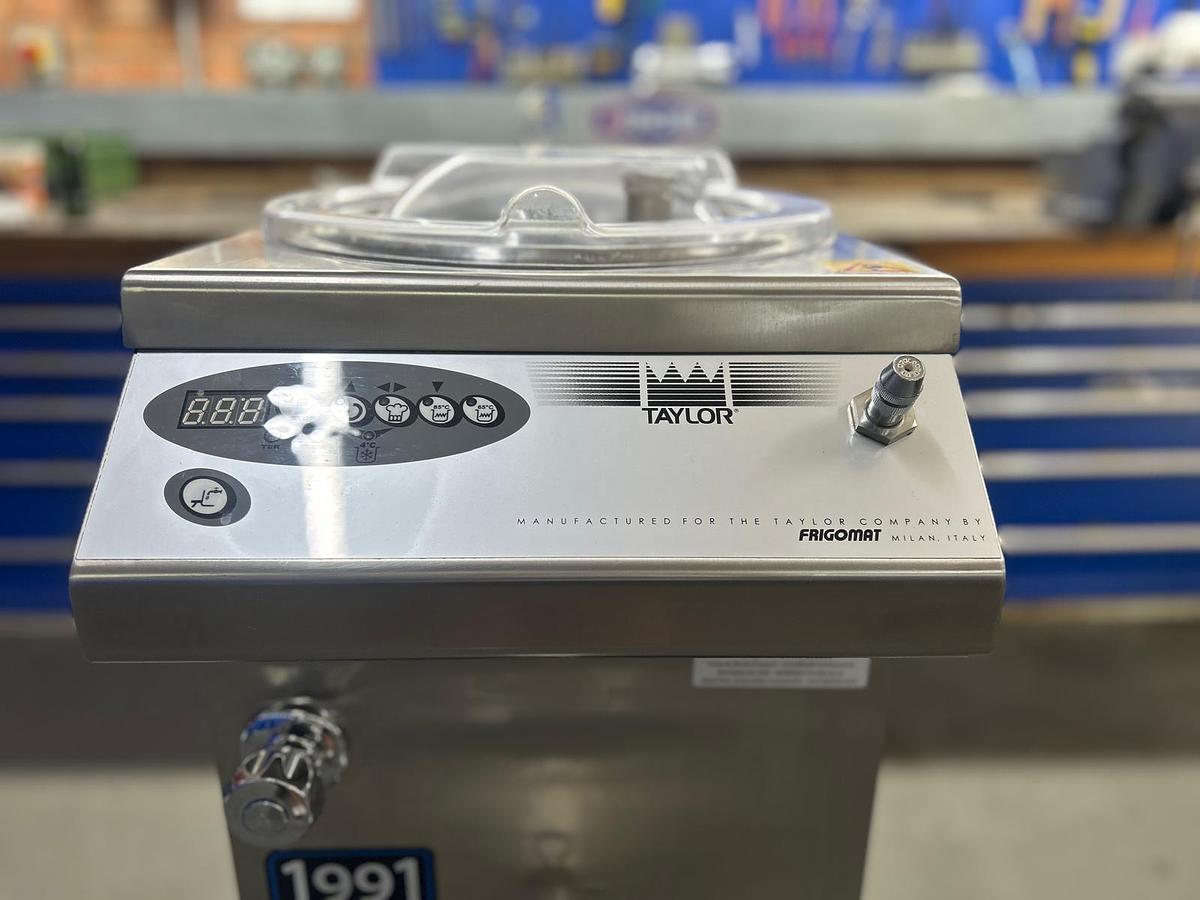 Used Taylor CH03 Ice Cream Batch Pasteuriser