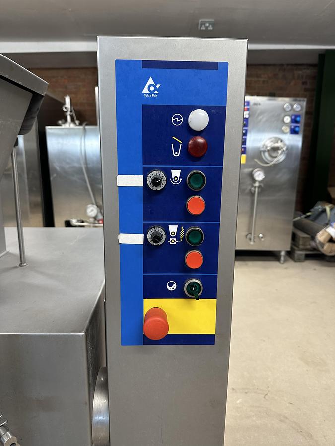 Refurbished 2002 Tetra Pak FF2000