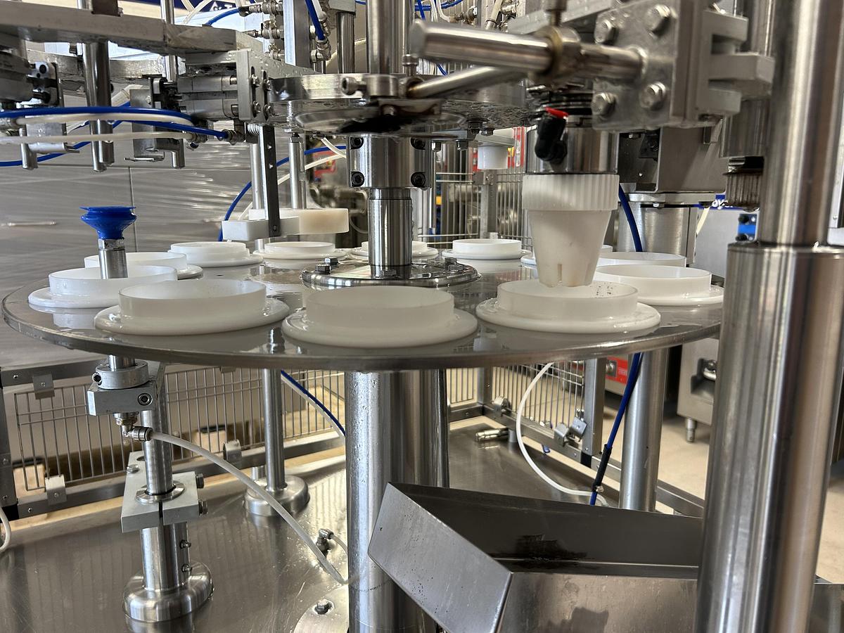 Used ROKK RR3800 Rotary Filling Machine