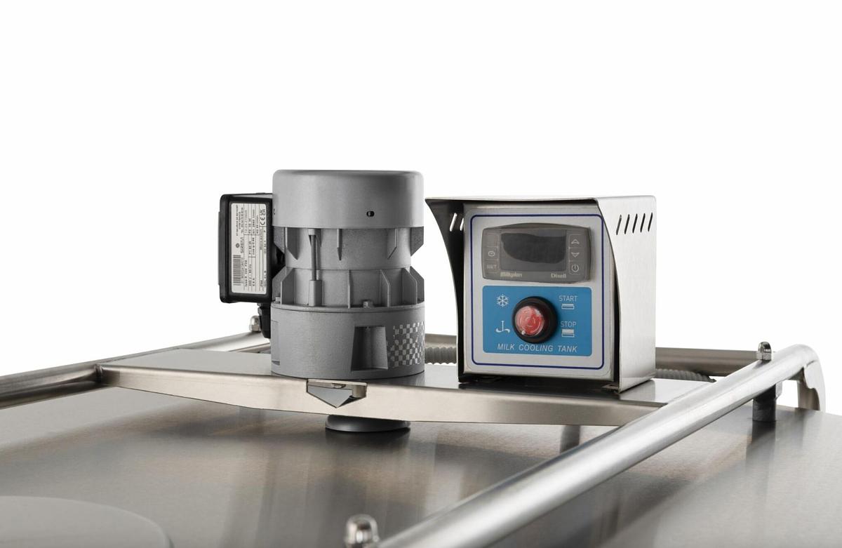 FINCHER 1200 LITRE SELF-CONTAINED COOLING TANK