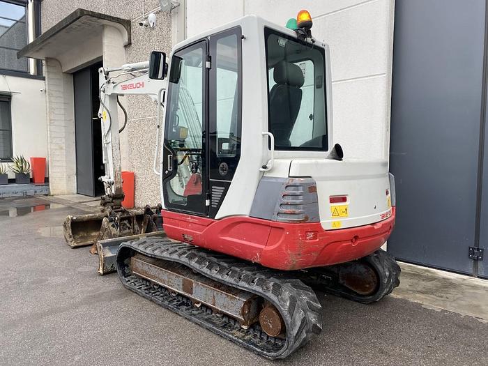 Usato 2015 TAKEUCHI TB 250