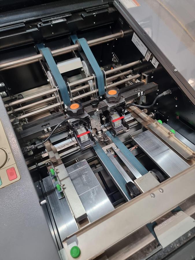 Used Duplo dbm120 Bookletmaking system , Fold Stitch, Trim