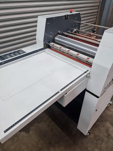 Used matrix 530 paper laminator 
