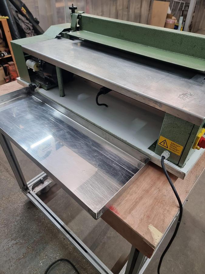 Used sumbel REGENT 650 for all enrobing and laminating operations.