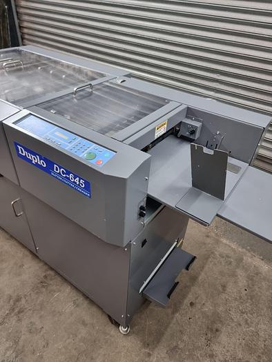 Used duplo 645 slitting, trimming and creasing