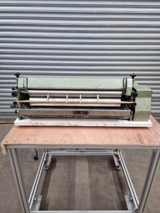 Used sumbel REGENT 650 for all enrobing and laminating operations.