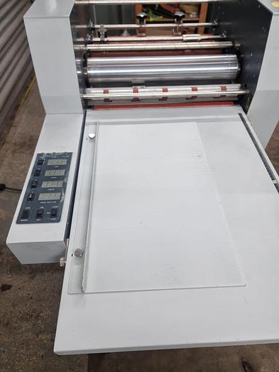 Used matrix 530 paper laminator 
