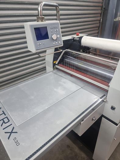 Used matrix 530 laminator for printing
