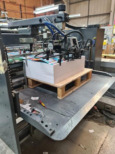 Used 2002 AUTOBOND COMPACT 102TP Thermal Laminator, Sheet Size 102 x 76cm, Heidelberg Deep Pile Stream Feeder, Double Sided Laminator, 2 x Film Unwinds, Auto Sheeter, Jogger Delivery