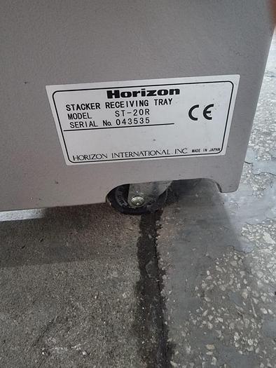 Used Horizon st 20r stacker