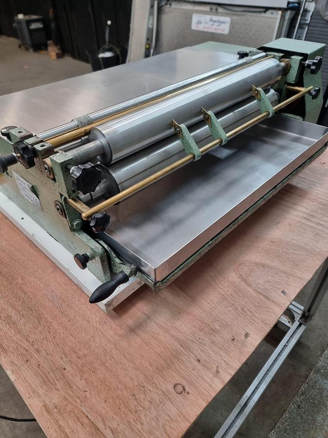 Used sumbel regent 500 pressing of book covers, folders, posters, displays