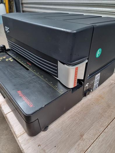 Used Used GBC Magnapunch 3:1 punch 