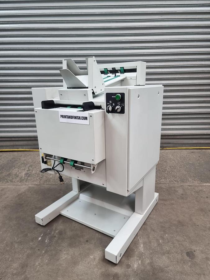Used morgana documaster square back machine for booklet making