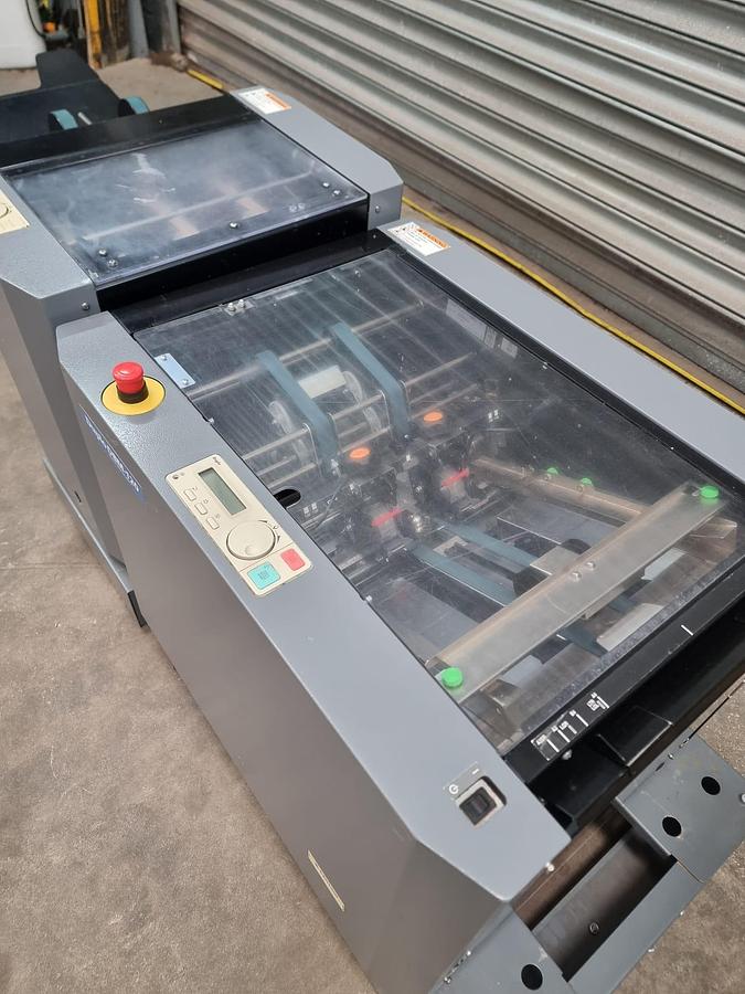 Used Duplo dbm120 Bookletmaking system , Fold Stitch, Trim