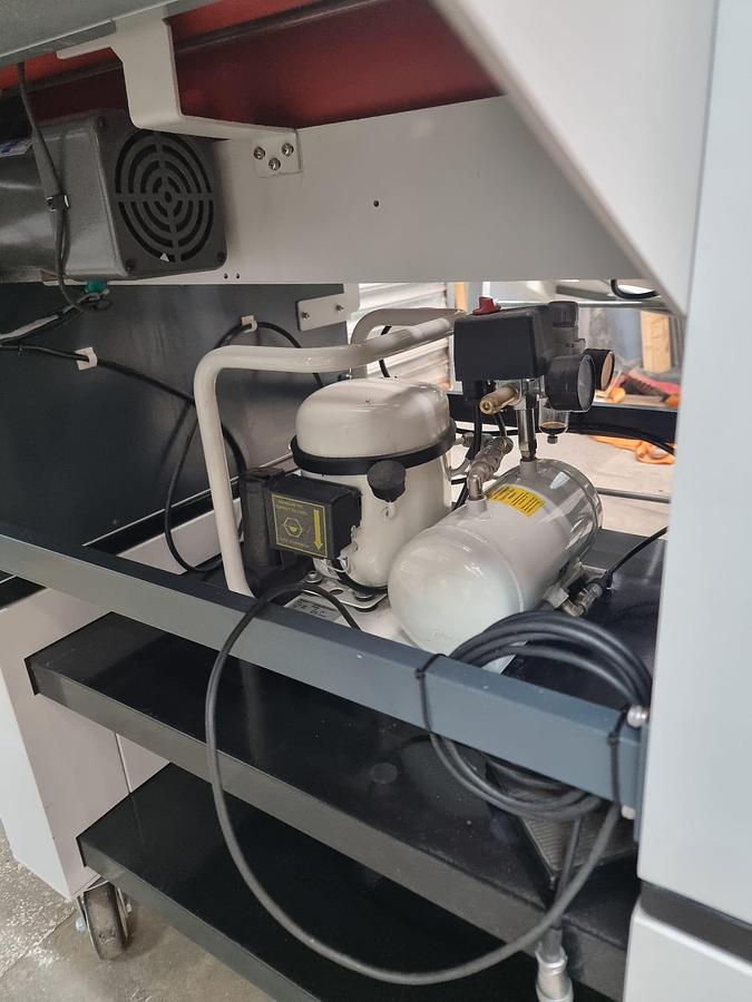 Used matrix pneumatic 530 foil and laminate