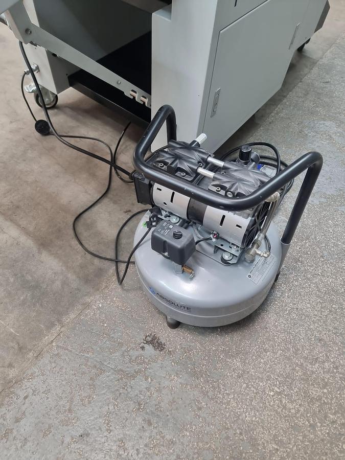 Used matrix 530 s Laminater foil Automatic omni feeder , top of the range