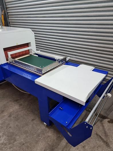 Used SEMIAUTOMATIC SHRINK WRAPPER FOR WRAPPING LARGE ITEMS, PLASTIC WRAP 