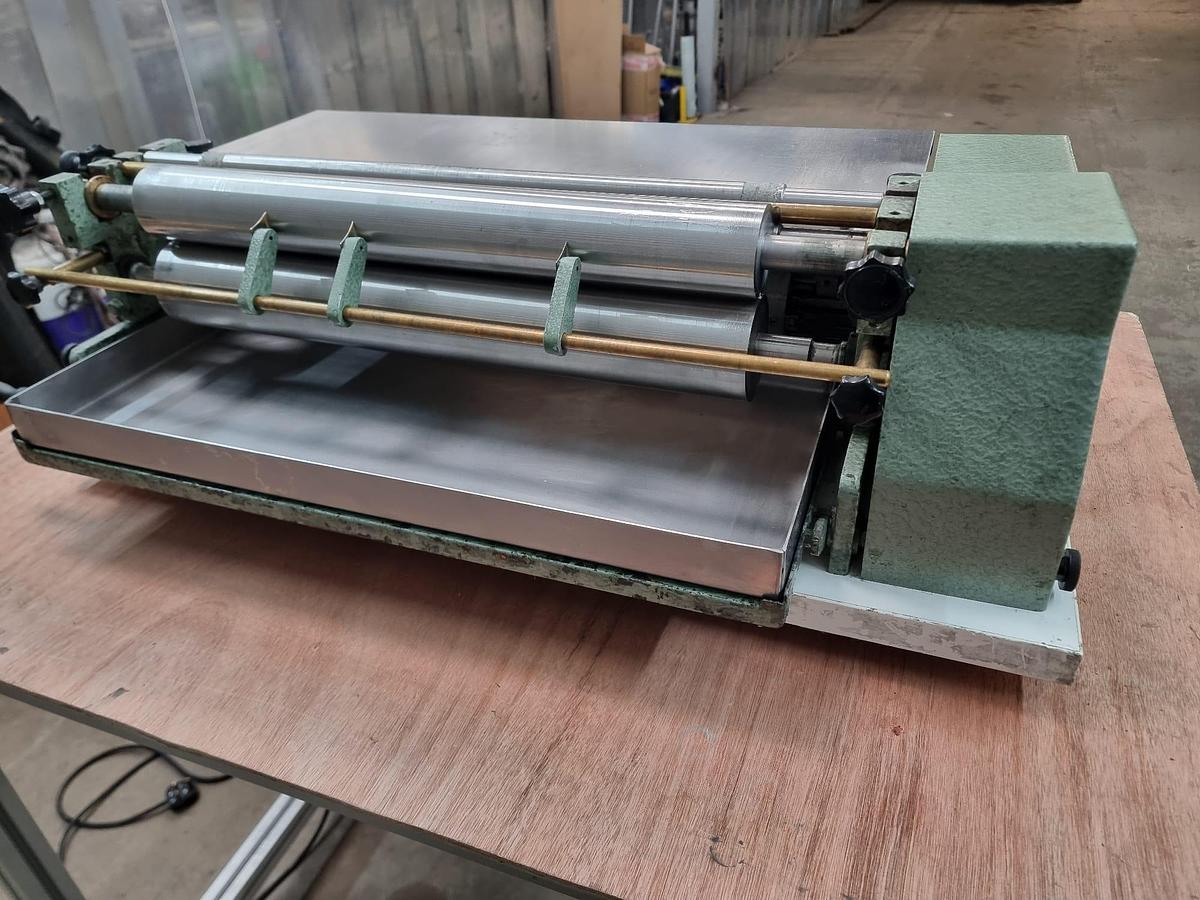 Used sumbel regent 500 pressing of book covers, folders, posters, displays