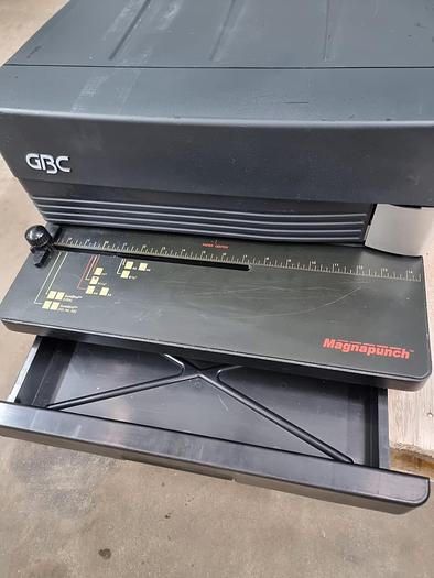 Used Used GBC Magnapunch 3:1 punch 