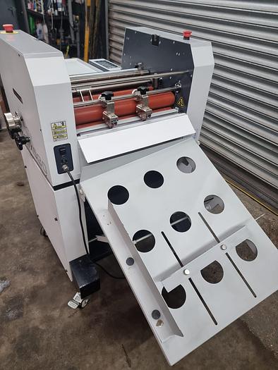 Used matrix 530 paper laminator 