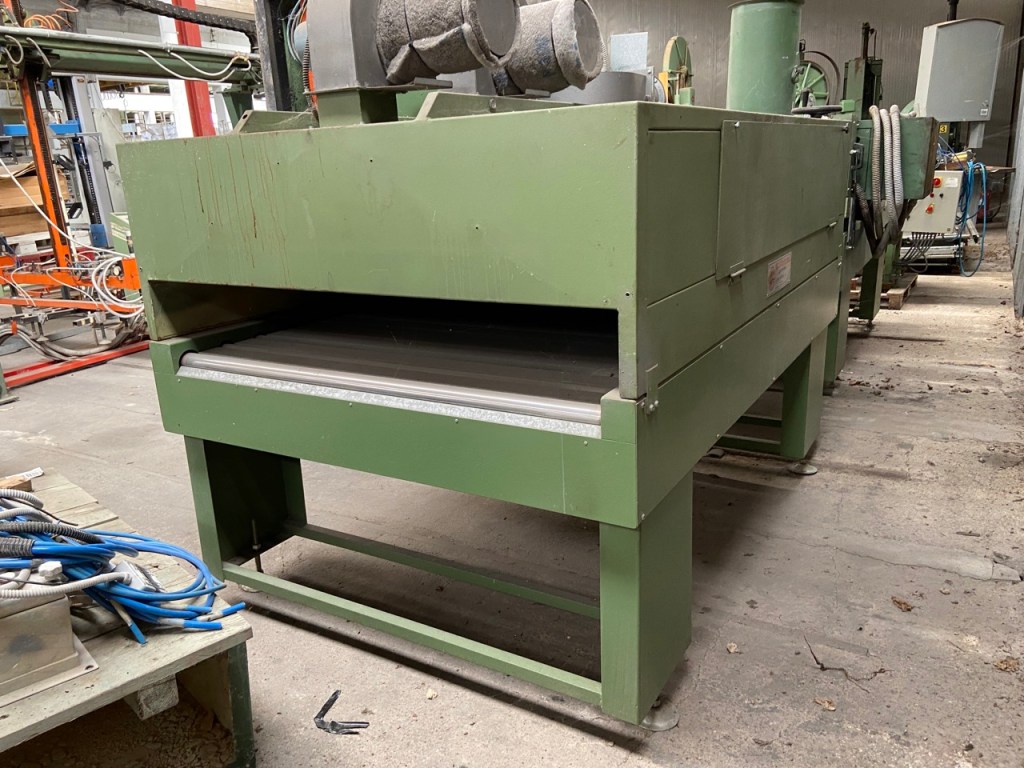 Used Forno a raggi ultravioletti a 6 lampade marca Giardina