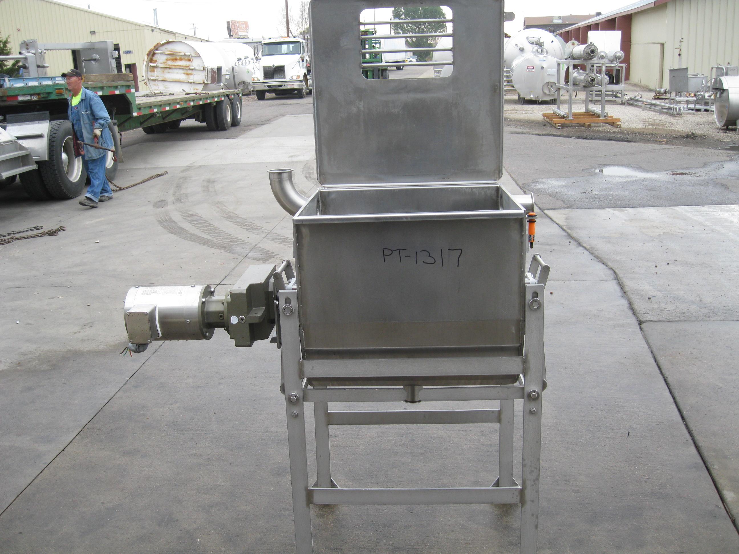 Usado U-SHAPED PADDLE MIXER WITH LIFT LID