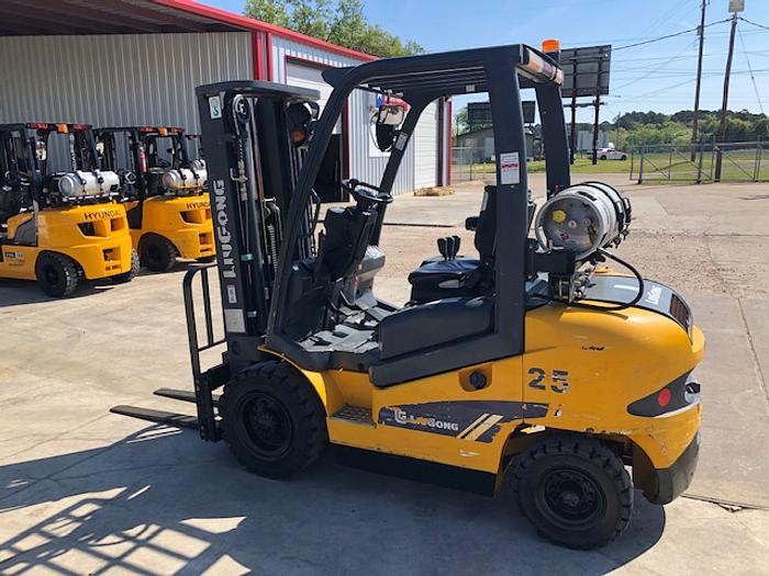 Used 2014 LiuGong CLG2025H