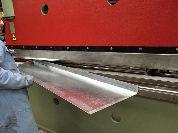 Usato PIEGATRICE MARIANI   IDRAULICA 2500 X  50t