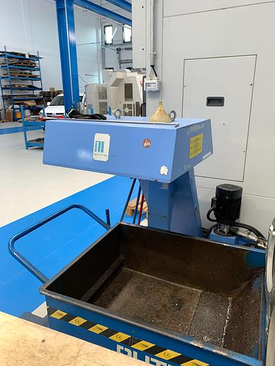 Ottime Centro di Lavoro Verticale MAZAK VTC-300 C