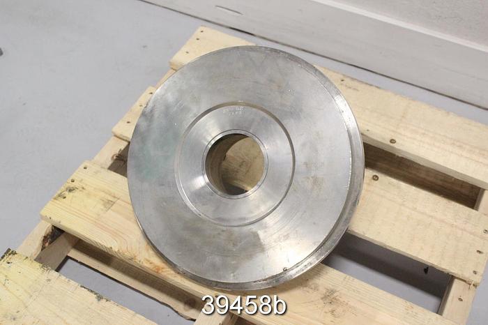 Used Goulds 3175 M Pump Stuffing Box Cover, 254-68 #39458